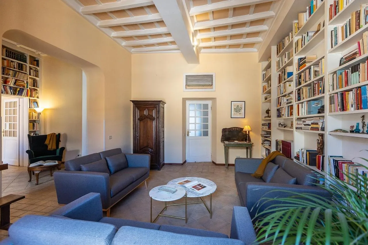 Amazing Campo De' Fiori Apartment Rome