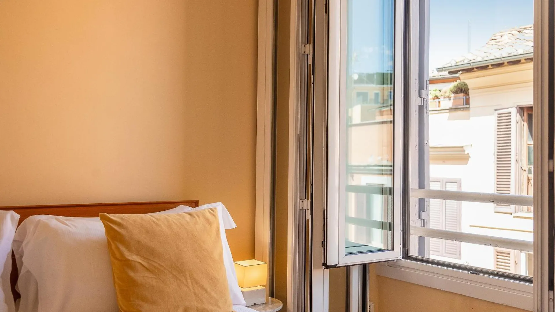 Amazing Campo De' Fiori Apartment Rome Italy