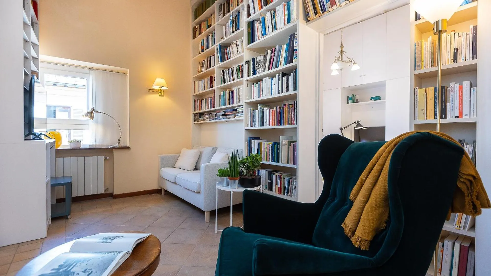 Amazing Campo De' Fiori Apartment Rome