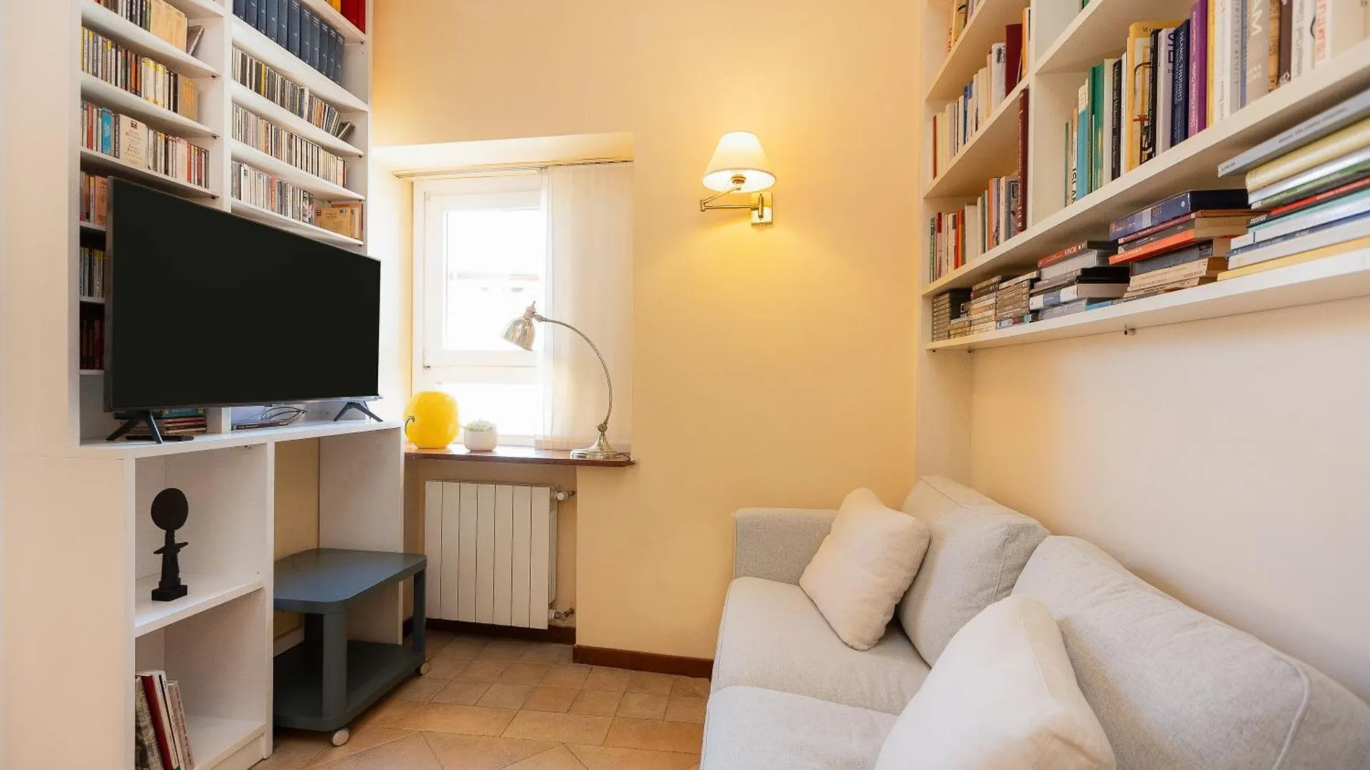 Amazing Campo De' Fiori Apartment Rome