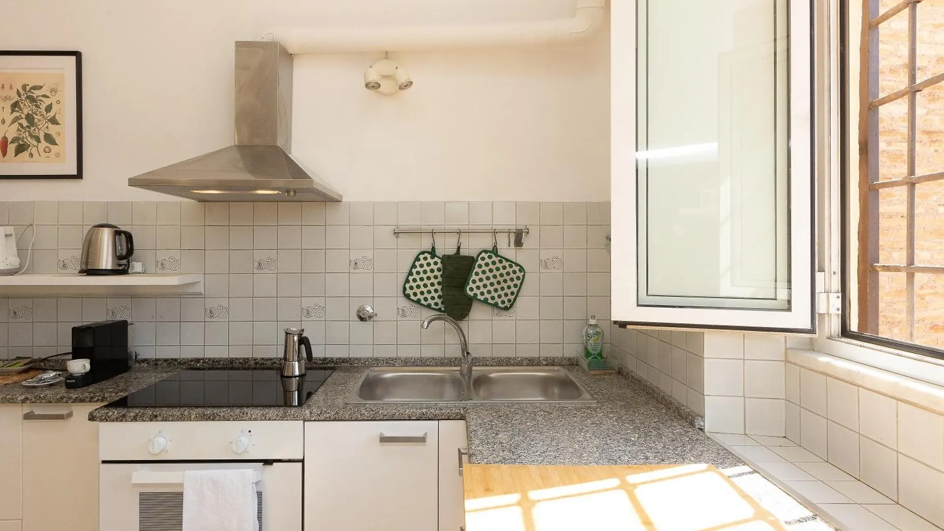 Amazing Campo De' Fiori Apartment Rome